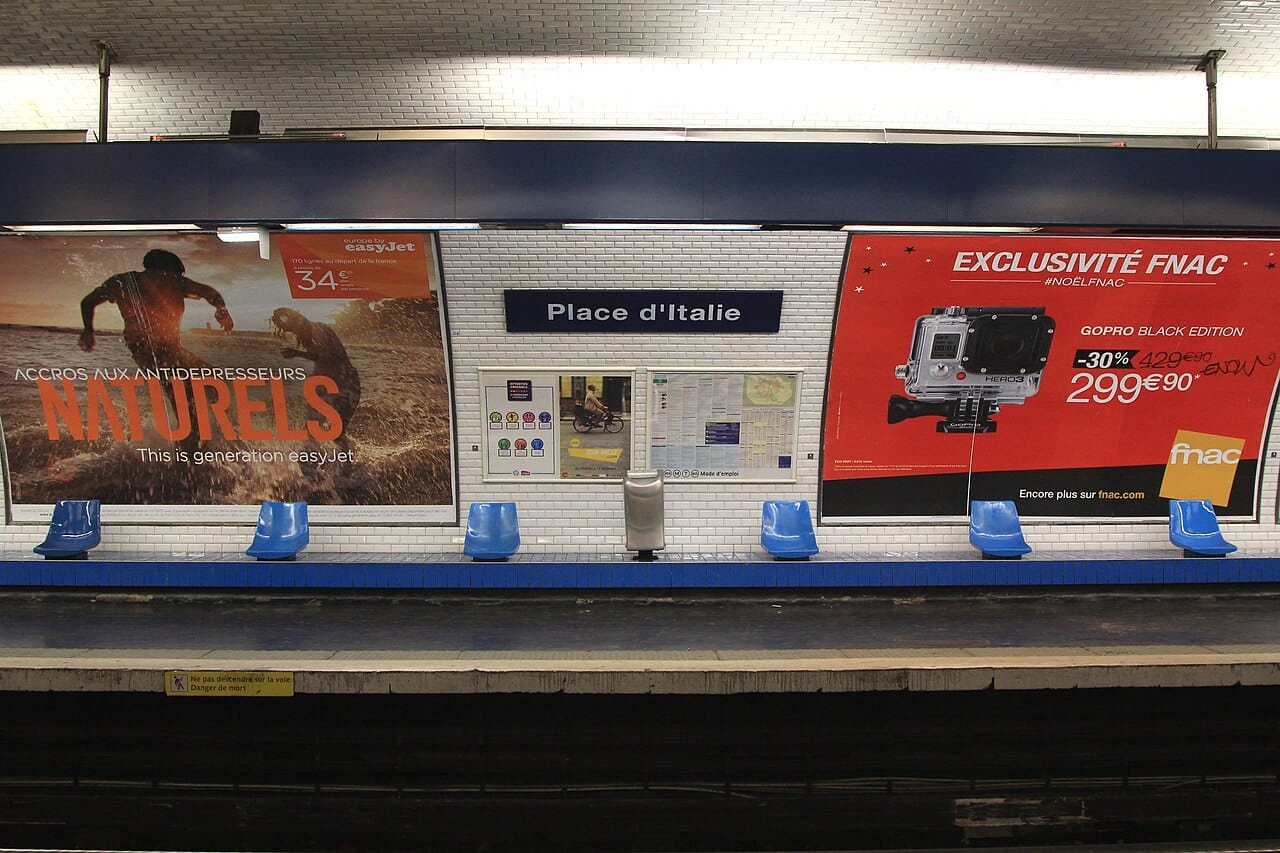 Stazione metro Place d’Italie, Parigi, linea 6